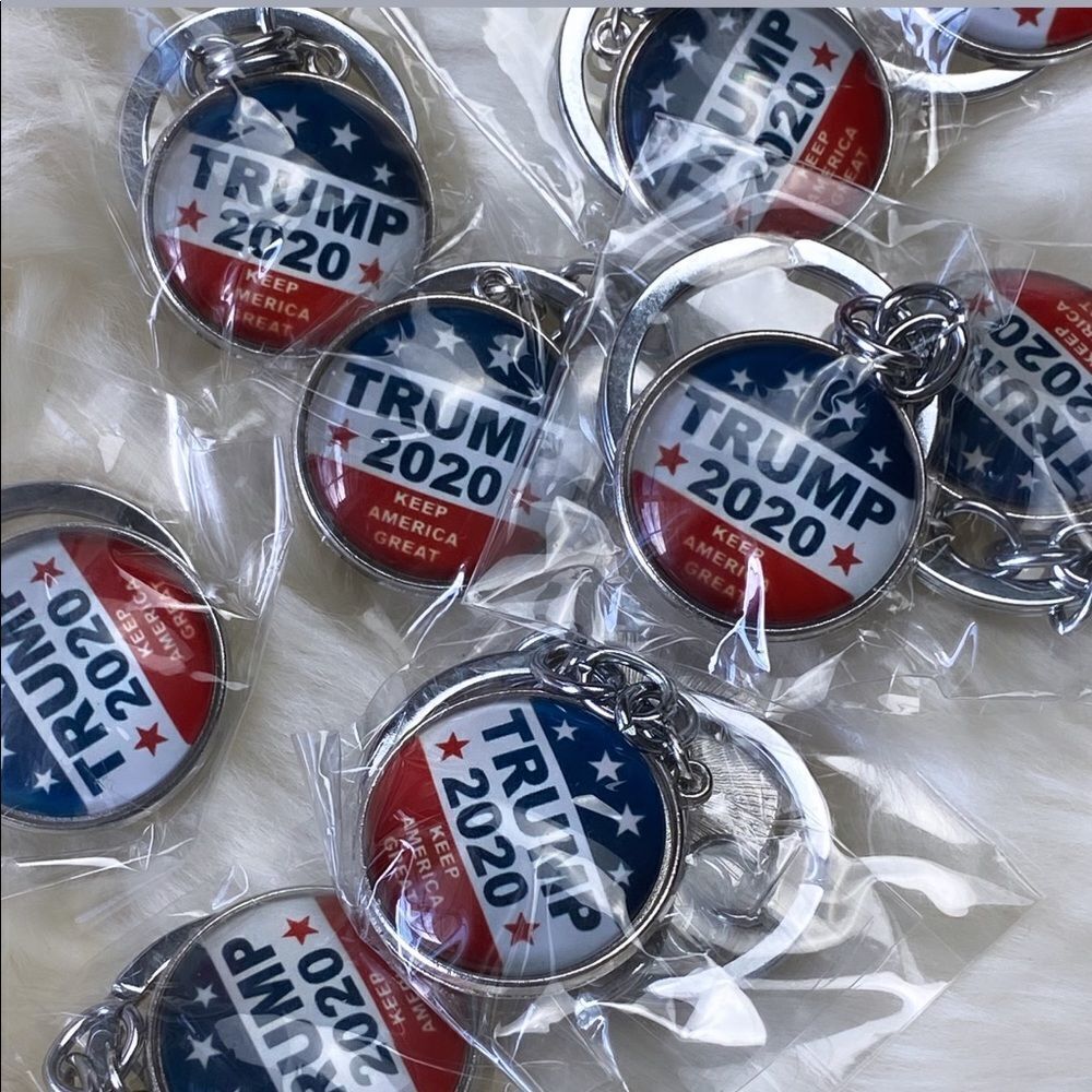 Trump 2020 KAG Keychain - Picture 4 of 4